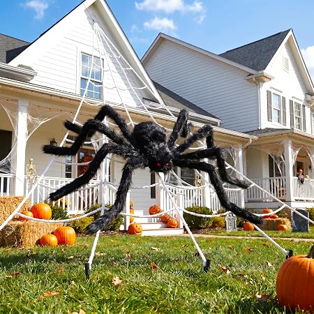 Giant triangular spider Halloween roof decoration
